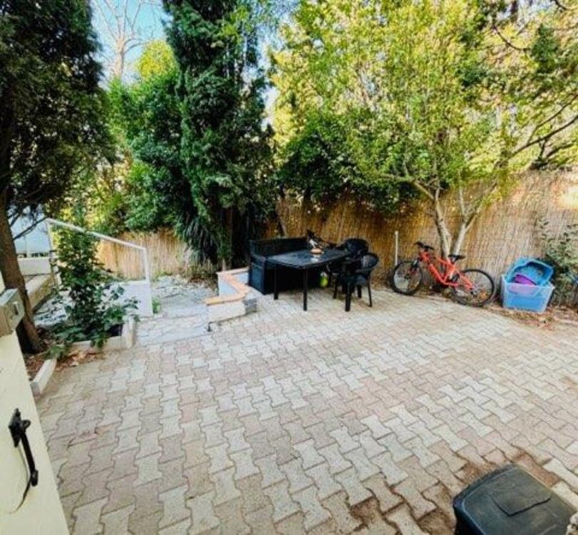 MARSEILLE-9E-ARRONDISSEMENT Appartement Marseille 13009  4 pièce(s) 90 m2 3