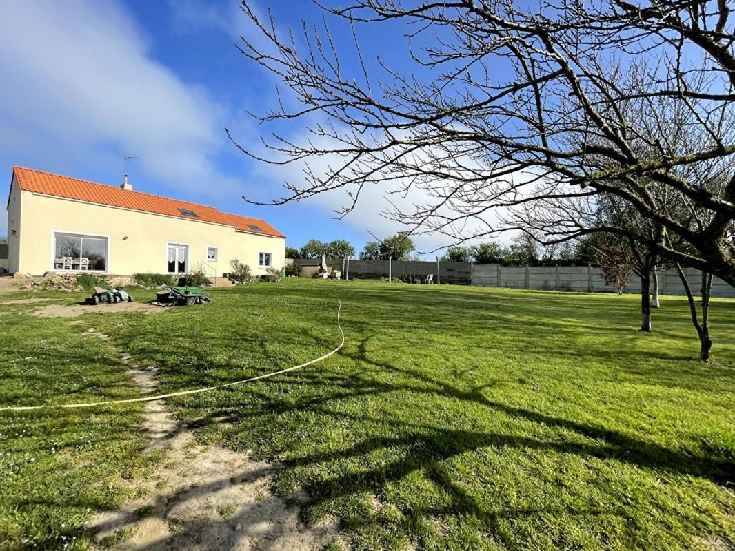 SAINT-VIAUD Maison Saint Viaud (44320) - 5 chambres - 168 m2 3