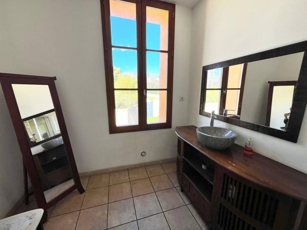 AUBAGNE 2 maisons sur 3470m2 de terrain 3