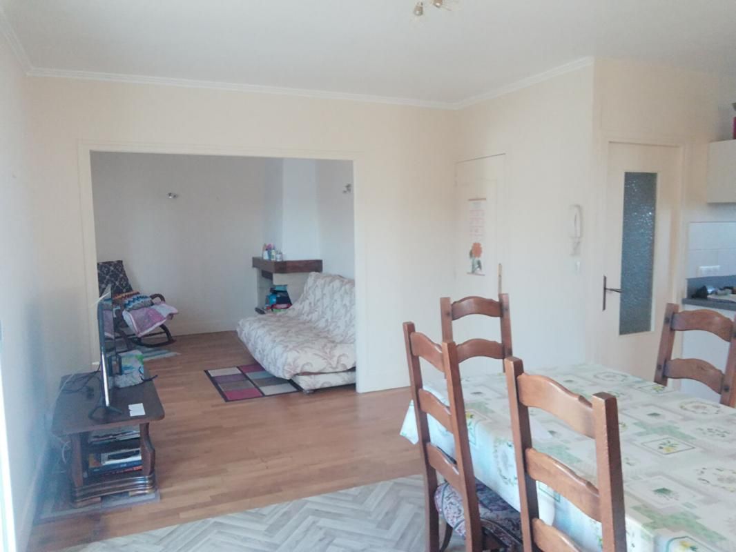 PIERRES Exclusivité belle maison de 78m2 avec sous-sol total à PIERRES 4