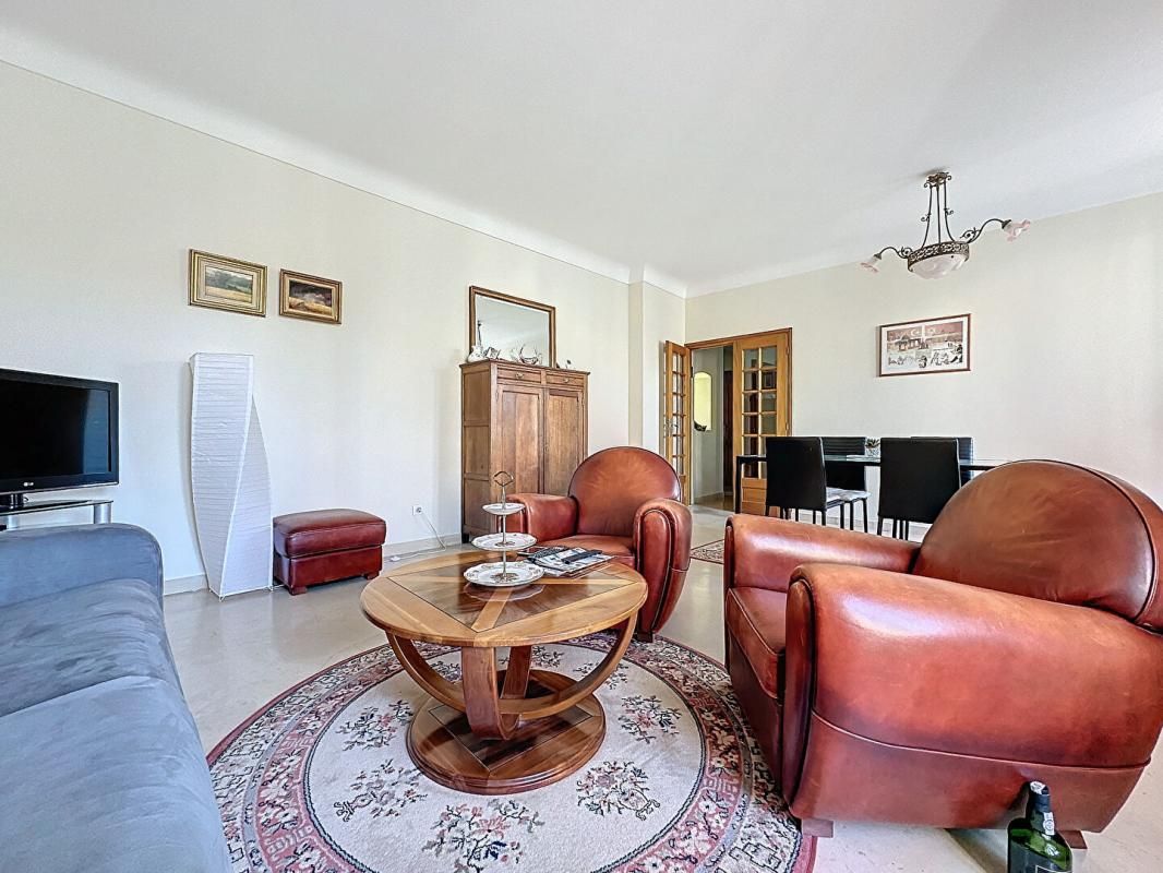 AVIGNON Appartement  2 pièce(s) 73 m2 3