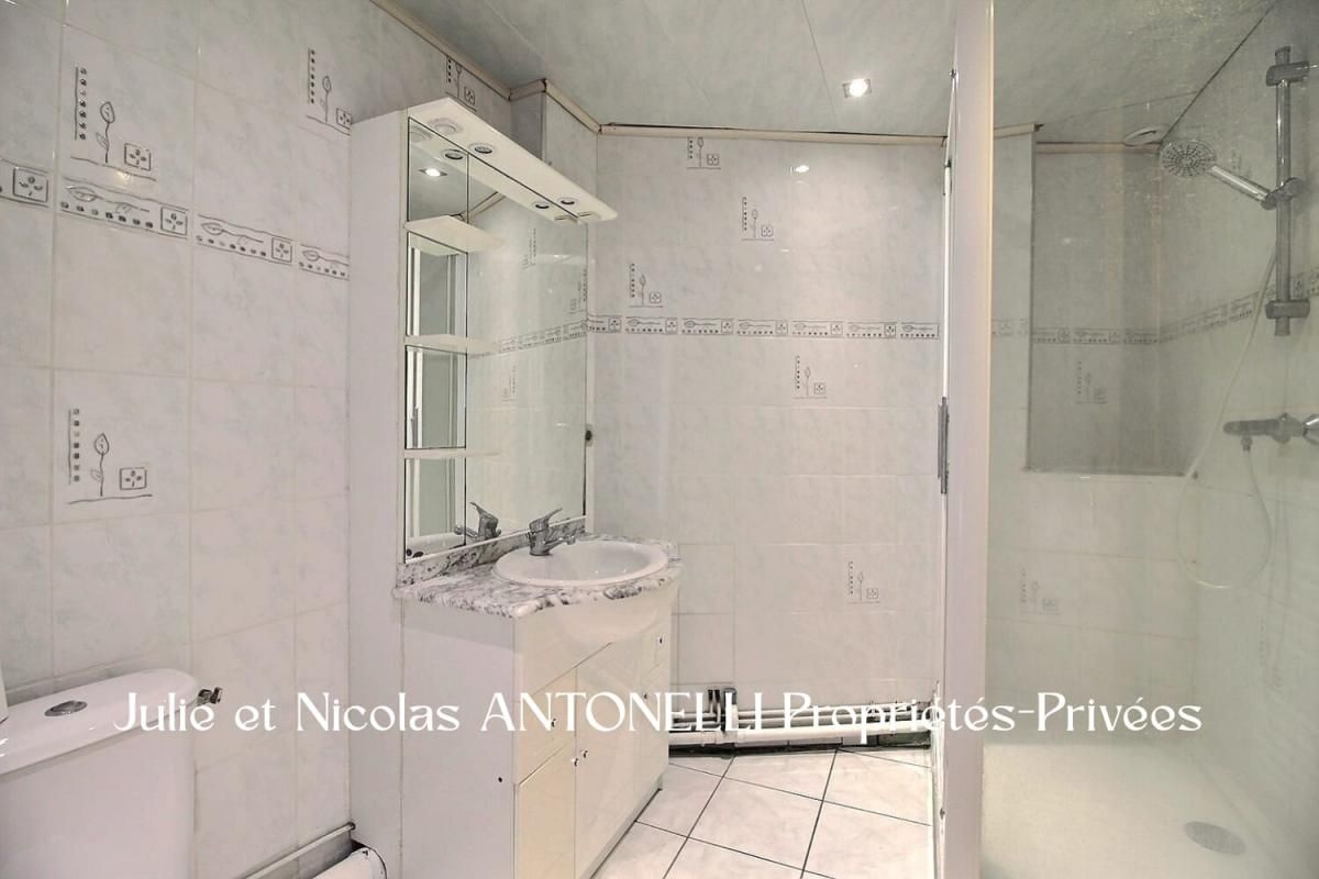 SAINT-DIDIER-EN-VELAY SAINT DIDIER EN VELAY (43140) Maison de ville 70m² 3 chambres, garage 4