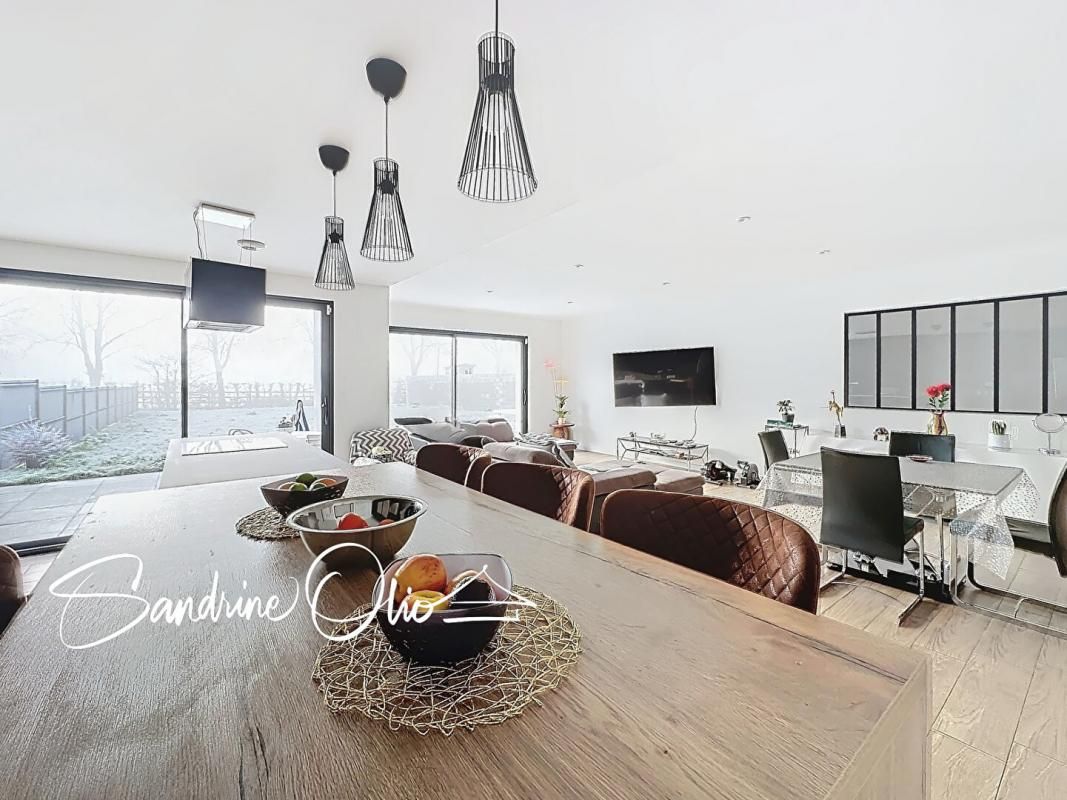 SANNERVILLE Maison contemporaine plain-pied 3 chambres 3