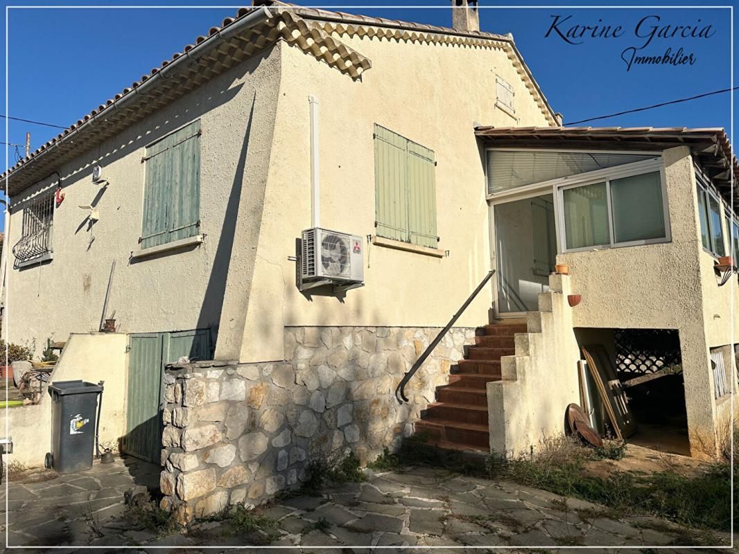 SIX-FOURS-LES-PLAGES Maison Six Fours Les Plages 3 pièces - terrain 795 M² avec garage et sous sol 4