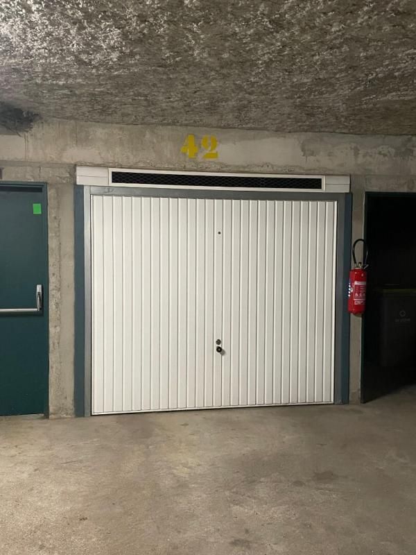 91330- Yerres- Box de 13 m² en sous-sol