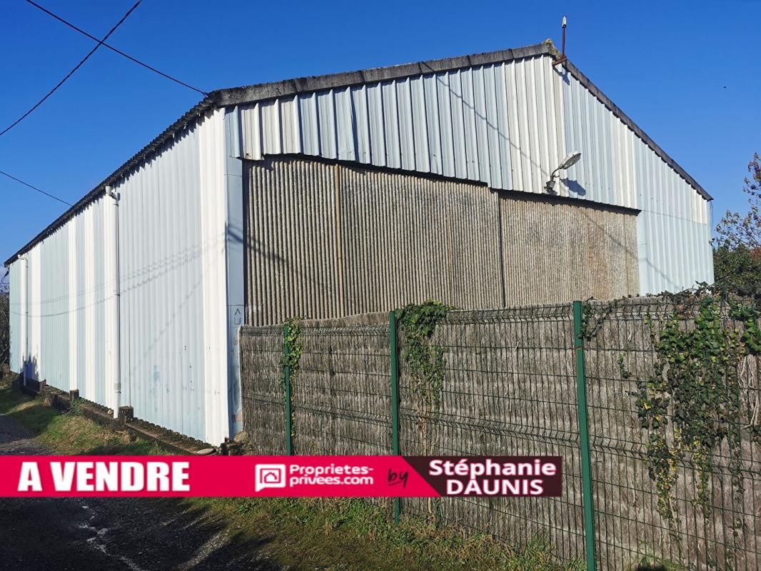 REDON Bâtiment industriel sur terrain 1000m² 2