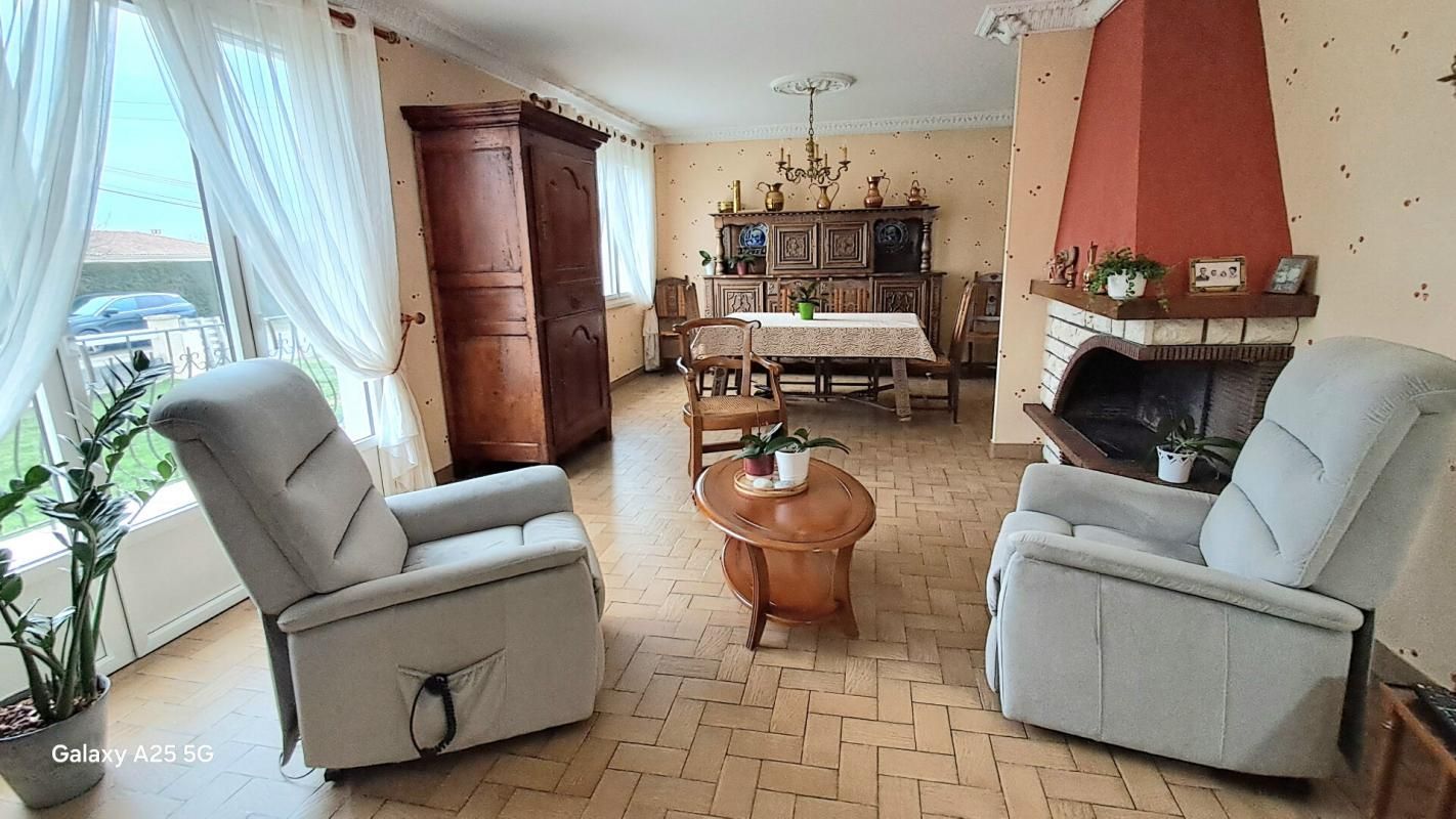 MONTREUIL SUPERBE MAISON 110 M2 AU CALME TERRAIN 2100 M2 4