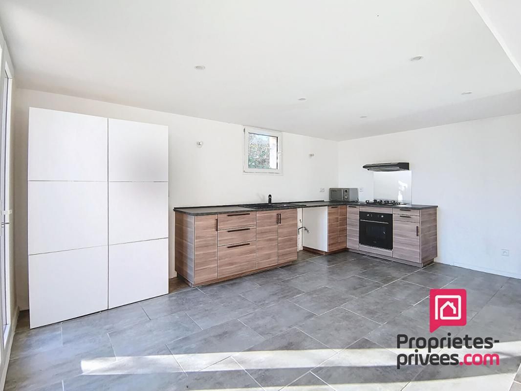 SAINT-MAXIMIN-LA-SAINTE-BAUME Maison Saint Maximin La Sainte Baume 110 m2 3