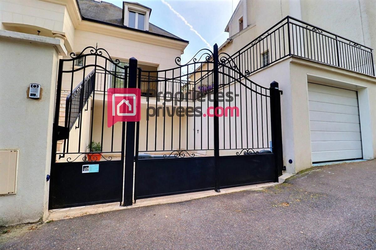 SAINT-MAUR-DES-FOSSES Maison de prestige en bords de Marne 2