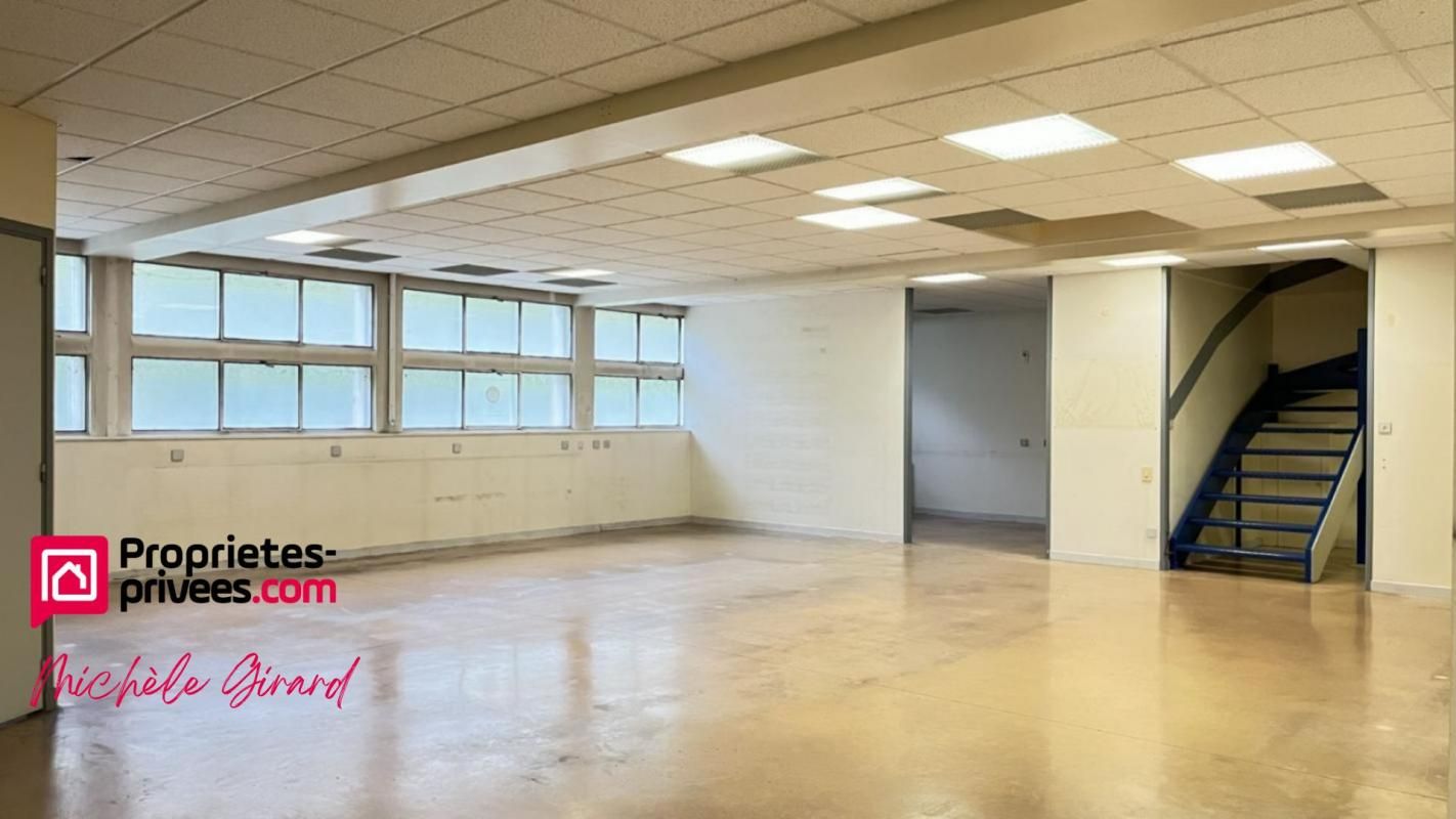 ROANNE 42300 ROANNE - MURS, LOCAL COMMERCIAL 710 m² 4