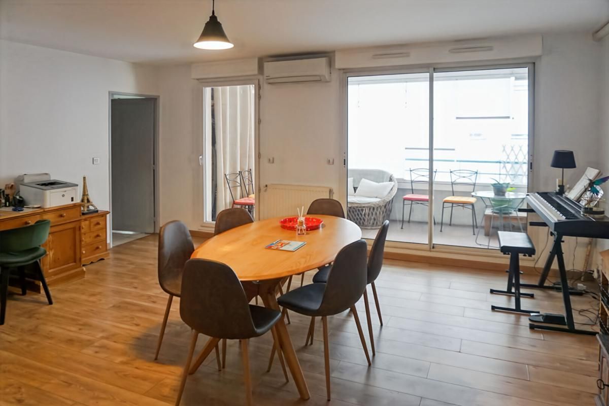 MARSEILLE-8E-ARRONDISSEMENT Appartement Marseille 4 pièce(s) 90 m2 2