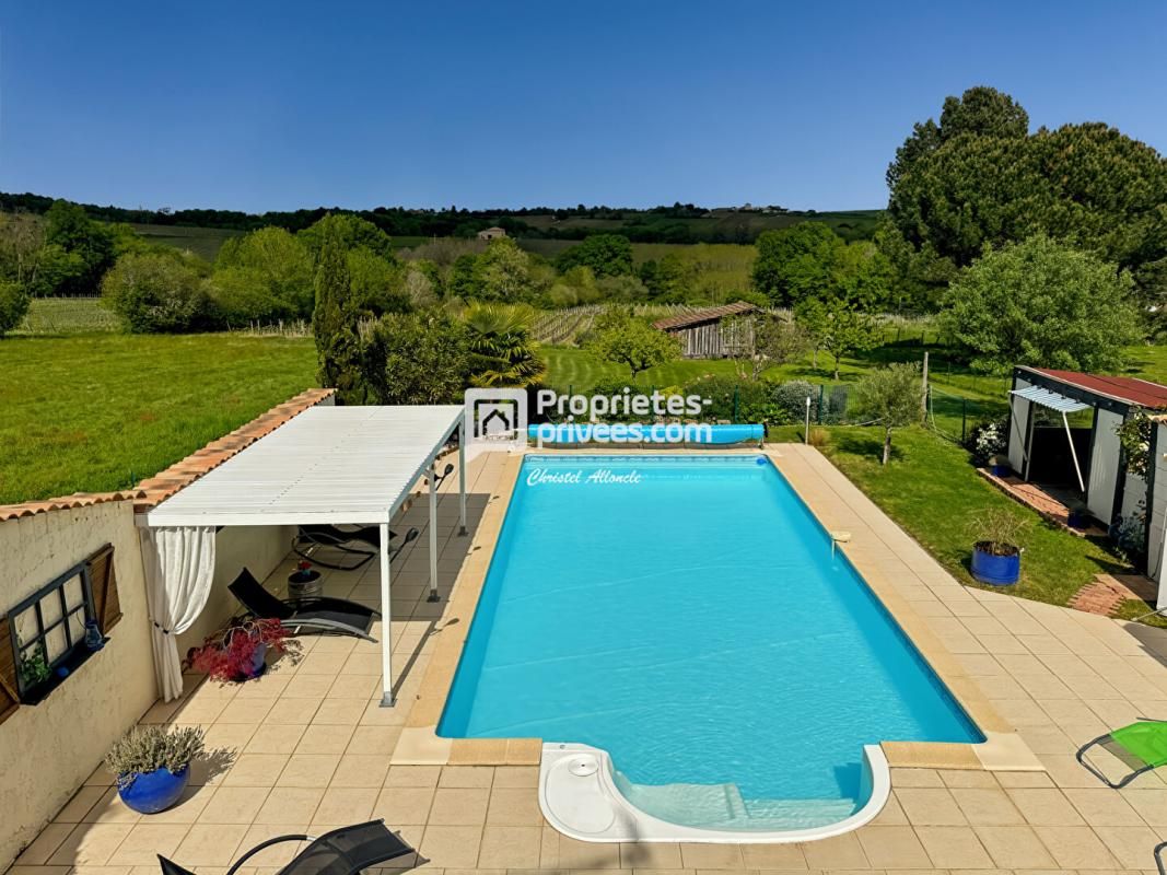 Secteur LANGON Maison familiale 123 m2 et  GARAGE 58 m2 - PISCINE