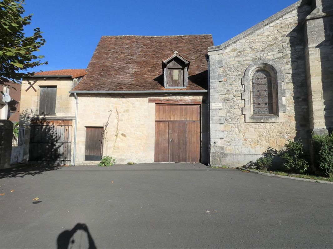 CHERVEIX-CUBAS Maison  134m² / 4 chambres / grange / jardin 3