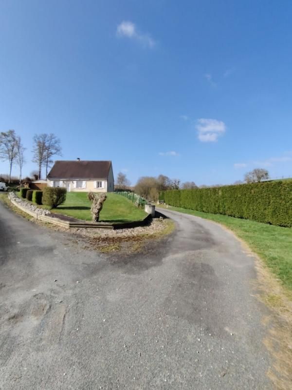SARGE pavillon tout confort sur grand terrain 1,5 ha et dépendances