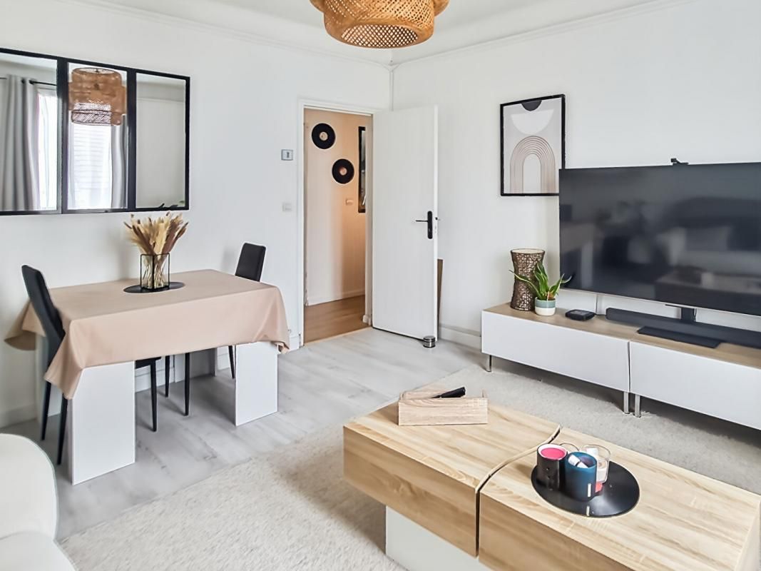 BROU-SUR-CHANTEREINE Appartement lumineux de 2 Pièces de 43 m² Rénové 2