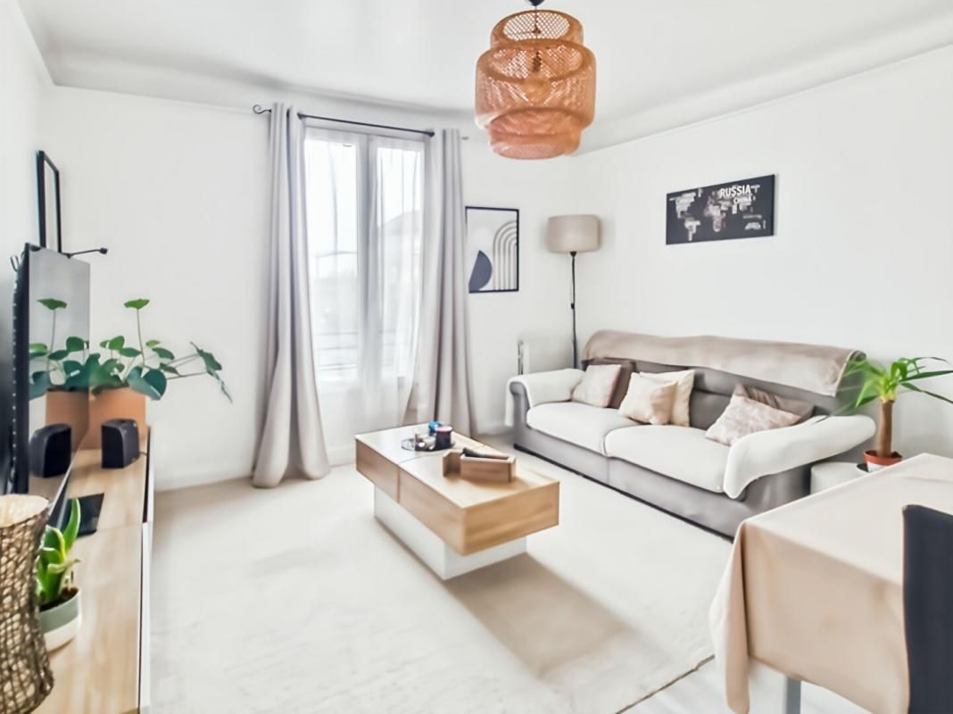 BROU-SUR-CHANTEREINE Appartement lumineux de 2 Pièces de 43 m² Rénové 3
