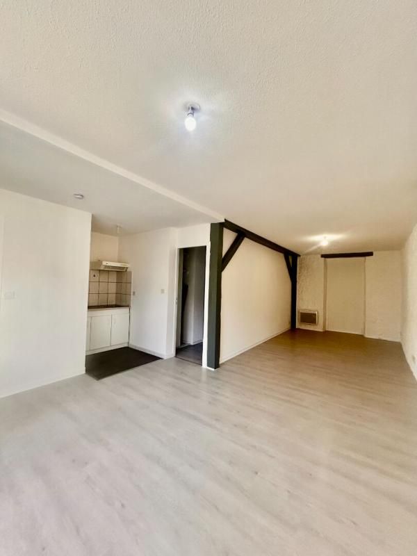 PERIGUEUX A vendre, appartement type 2 en centre-ville de Périgueux (24000) 2