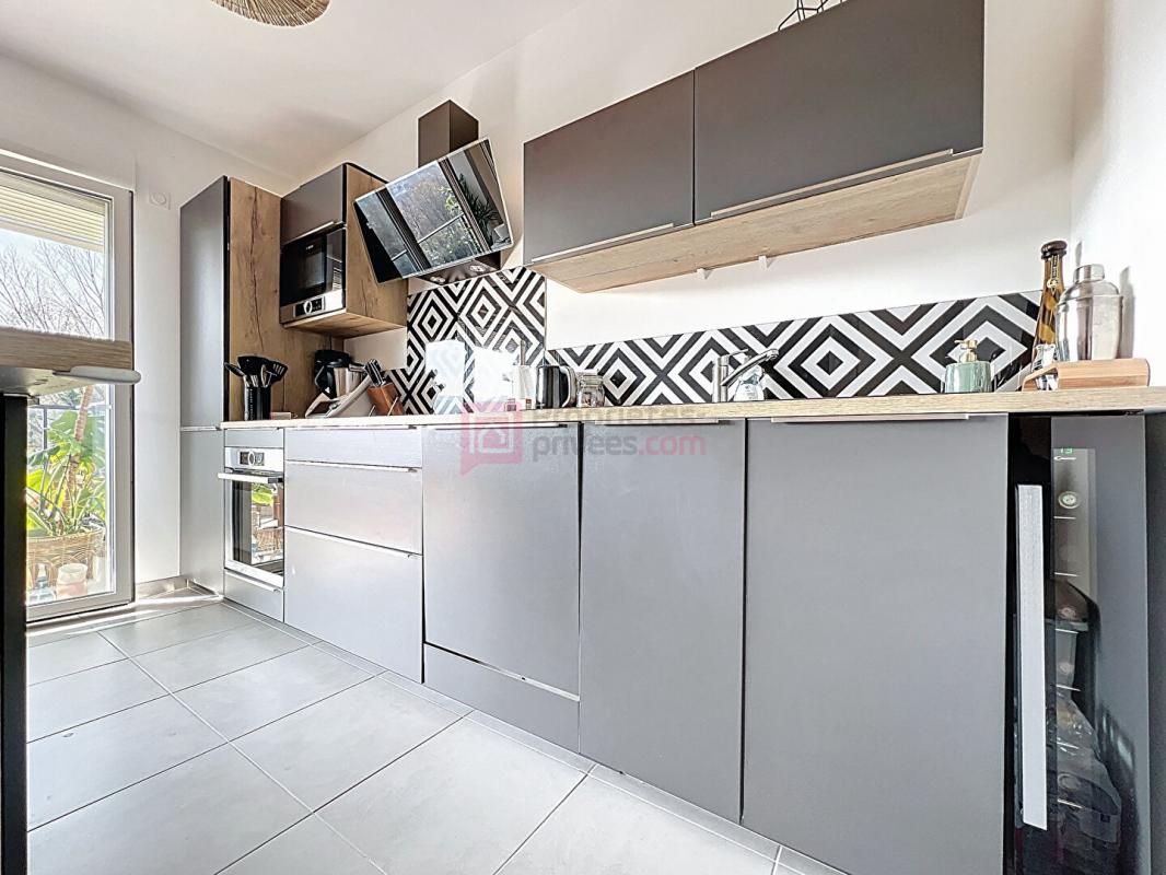 AURIBEAU-SUR-SIAGNE Appartement Auribeau Sur Siagne 3 pièces 57 m2 2