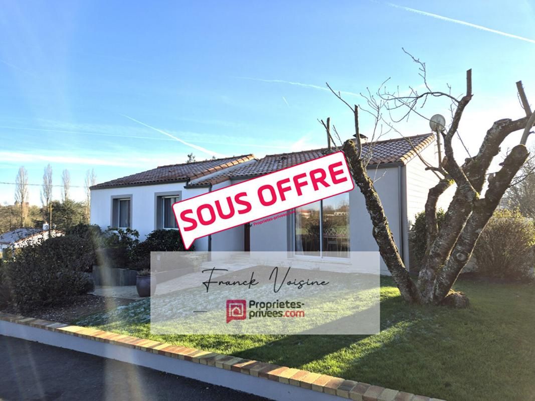 A VENDRE aux Herbiers Maison avec 4 chambres sur un terrain de 1238 m2 env