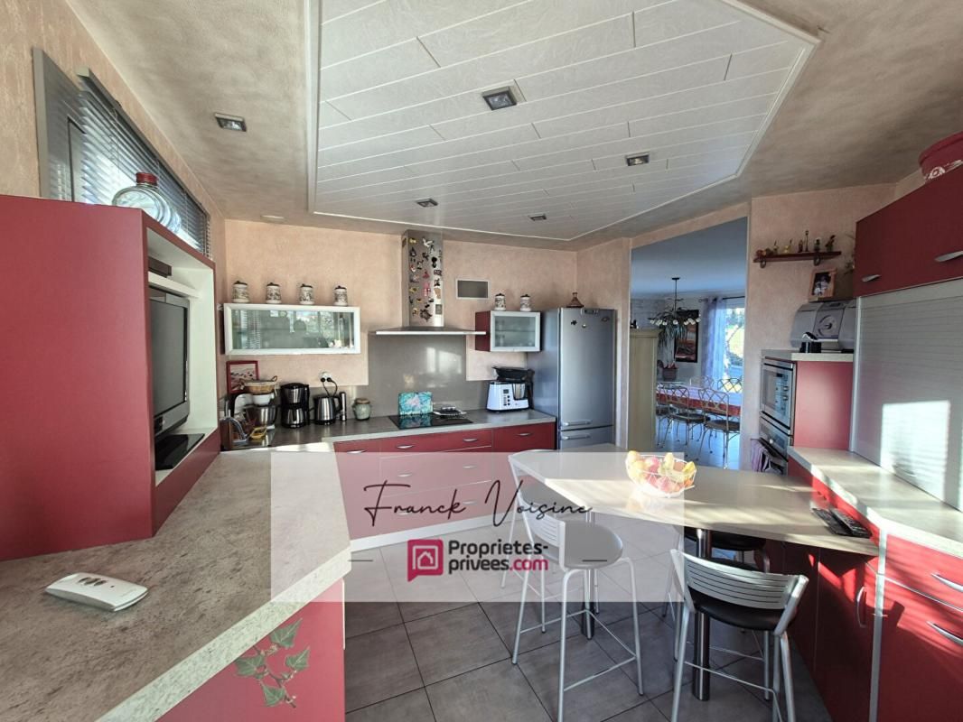 LES HERBIERS A VENDRE aux Herbiers Maison avec 4 chambres sur un terrain de 1238 m2 env 4
