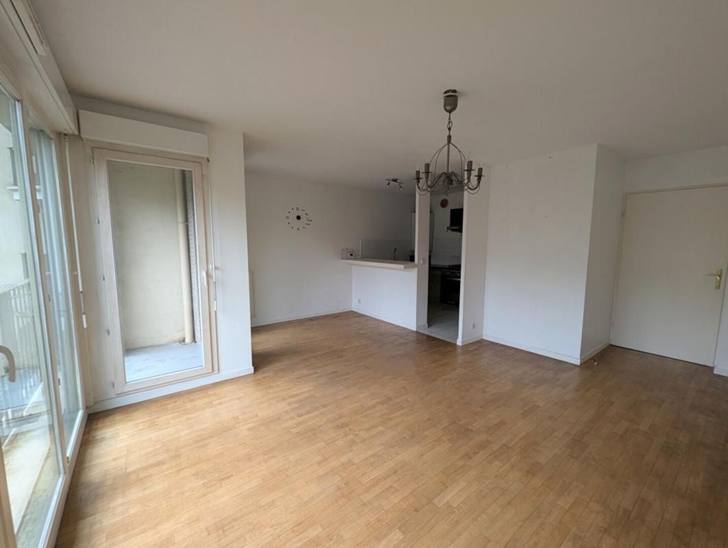 NOISIEL Appartement Noisiel 3 pièces 2