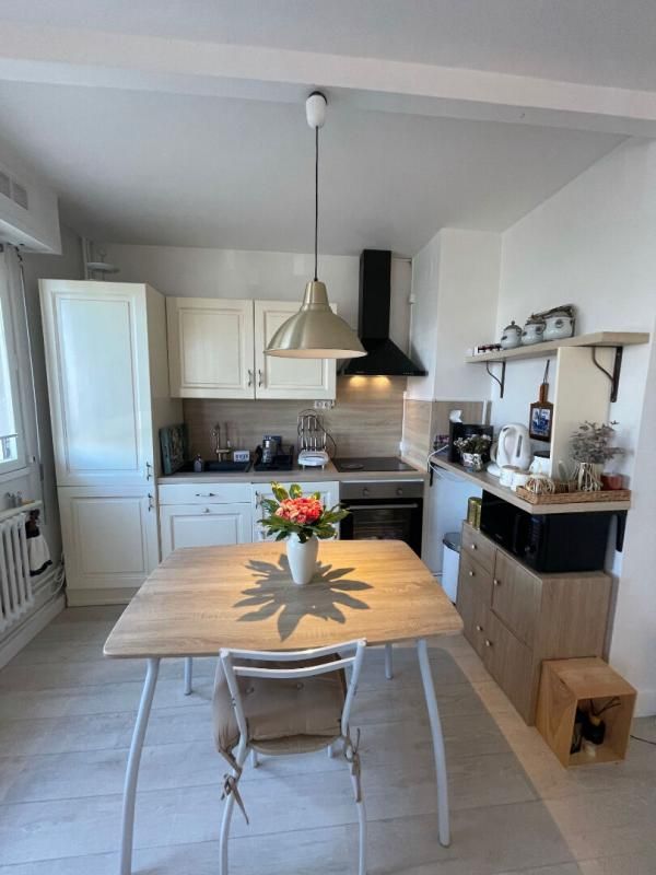 RUEIL-MALMAISON Appartement Rueil Malmaison 1 pièce(s) 29 m2 4