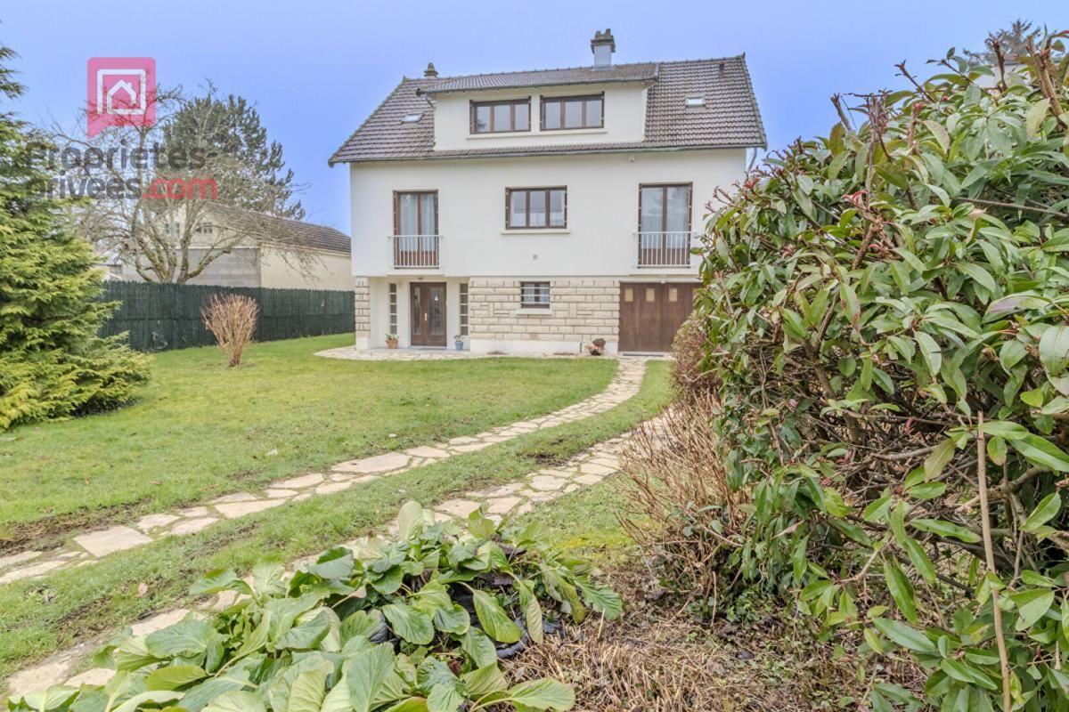 MAGNY-LES-HAMEAUX Maison , IDEAL famille  - 6 chambres, grand jardin Gros Potentiel 4