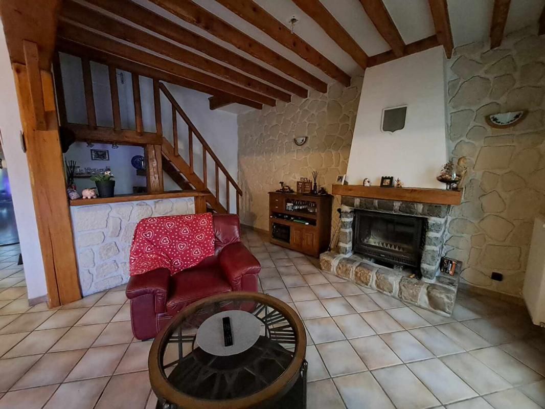 COUCY-LE-CHATEAU-AUFFRIQUE Maison Folembray 4 pièce(s) 118m2 4