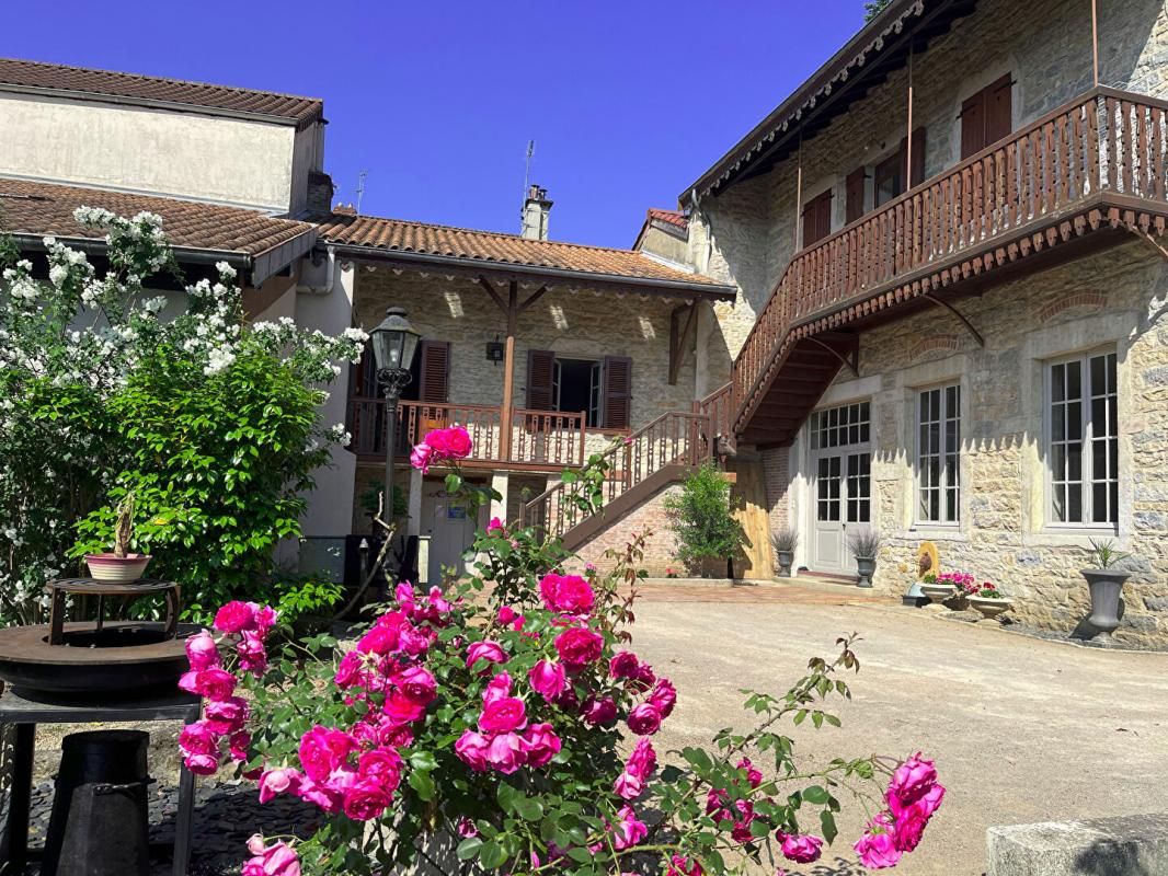 Maison Bourg En Bresse 6 pièce(s) 200 m2