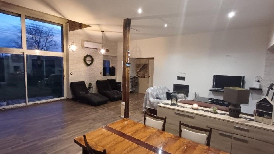 VICQ-EXEMPLET Maison Vicq Exemplet 36400 8 pièce(s) 320 m2 3