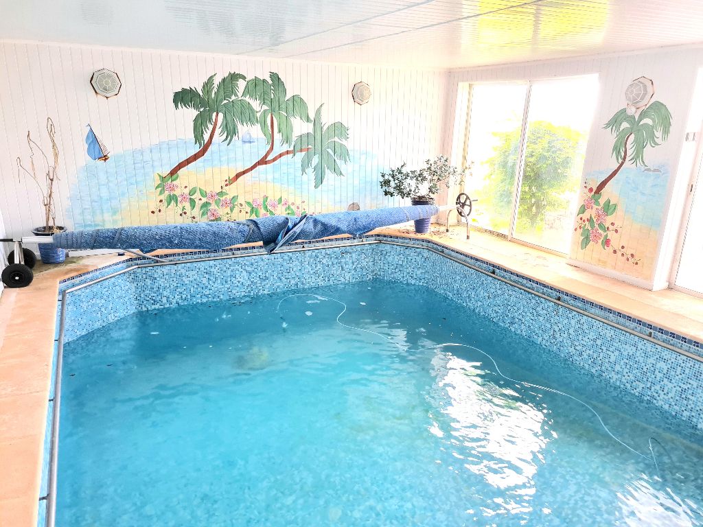 CUIGY-EN-BRAY Cuigy En Bray - Belle maison de 115 m2 avec vue dégagée - 4 chambres - Piscine interieure - Terrain 2.025 m2 - Prix : 259.500 2