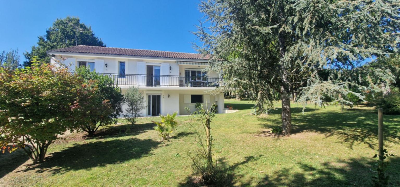 CHATEAU-L'EVEQUE Maison Chateau L Evêque 5 pièces 116 m2-Terrain 2998 m2 2