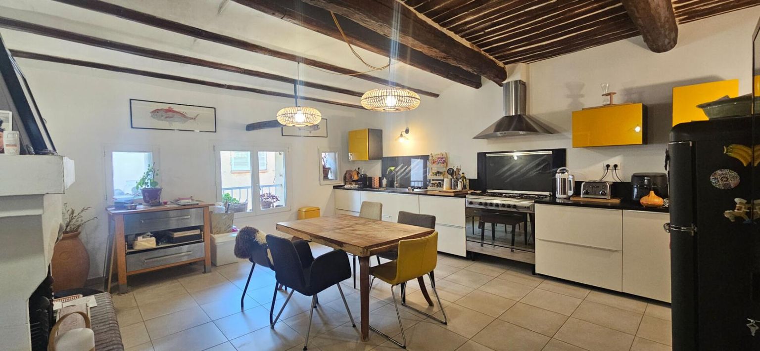 LE BEAUSSET APPARTEMENT -LE BEAUSSET CENTRE 3