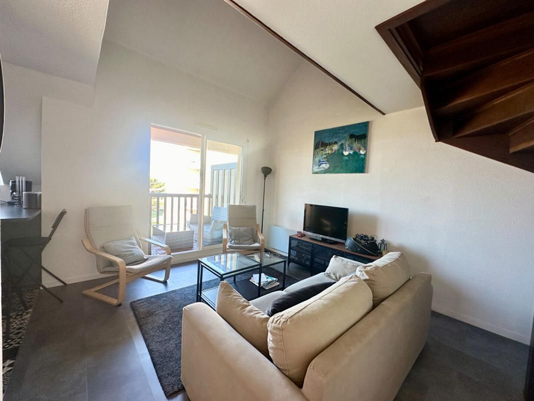 TROUVILLE-SUR-MER Joli F3 en Duplex, avec piscine et belle vue dégagée 3
