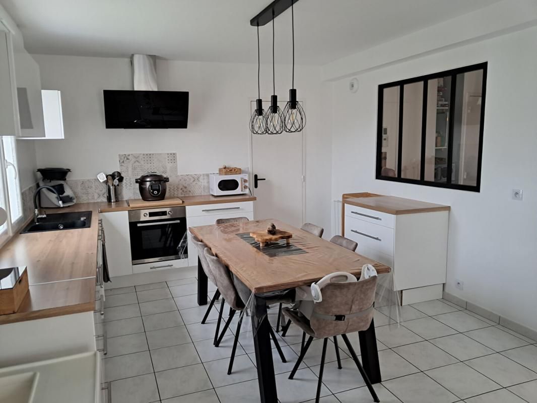 COMBOURG Maison  5 pièce(s) 88M² 3