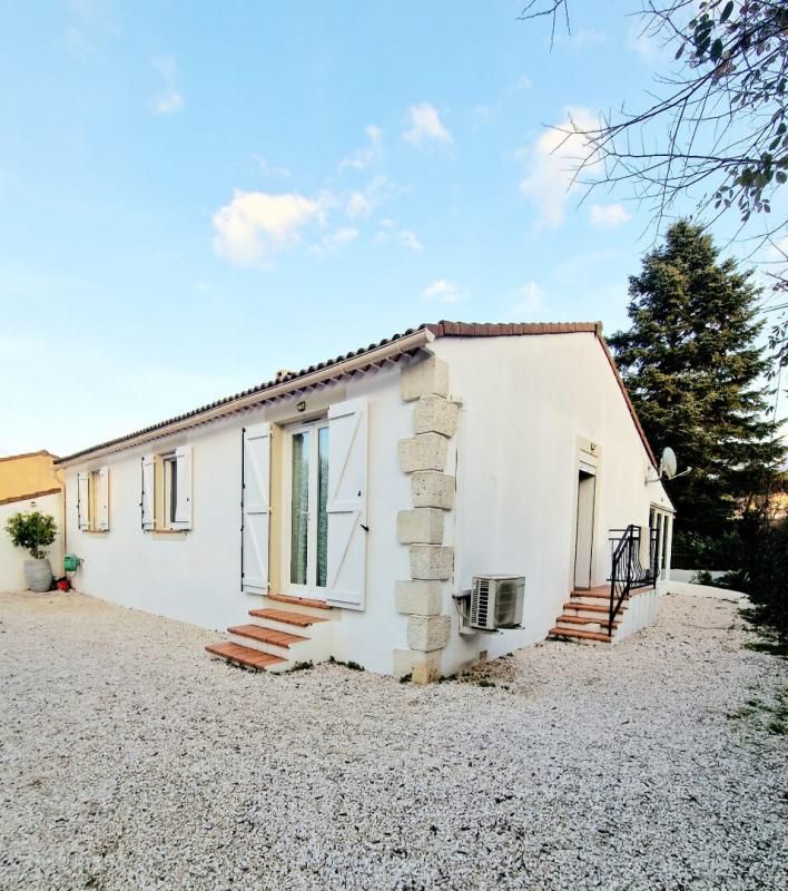 VIDAUBAN Vidauban villa 3 chambres +bureau + garage +piscine 2