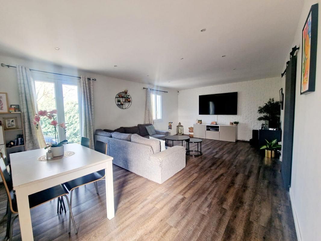 VIDAUBAN Vidauban villa 3 chambres +bureau + garage +piscine 4