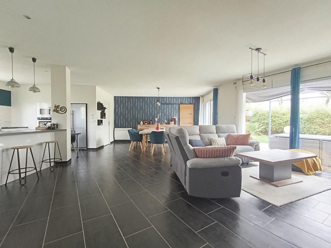 LE SOURN Maison de plain-pied et son appartement 4