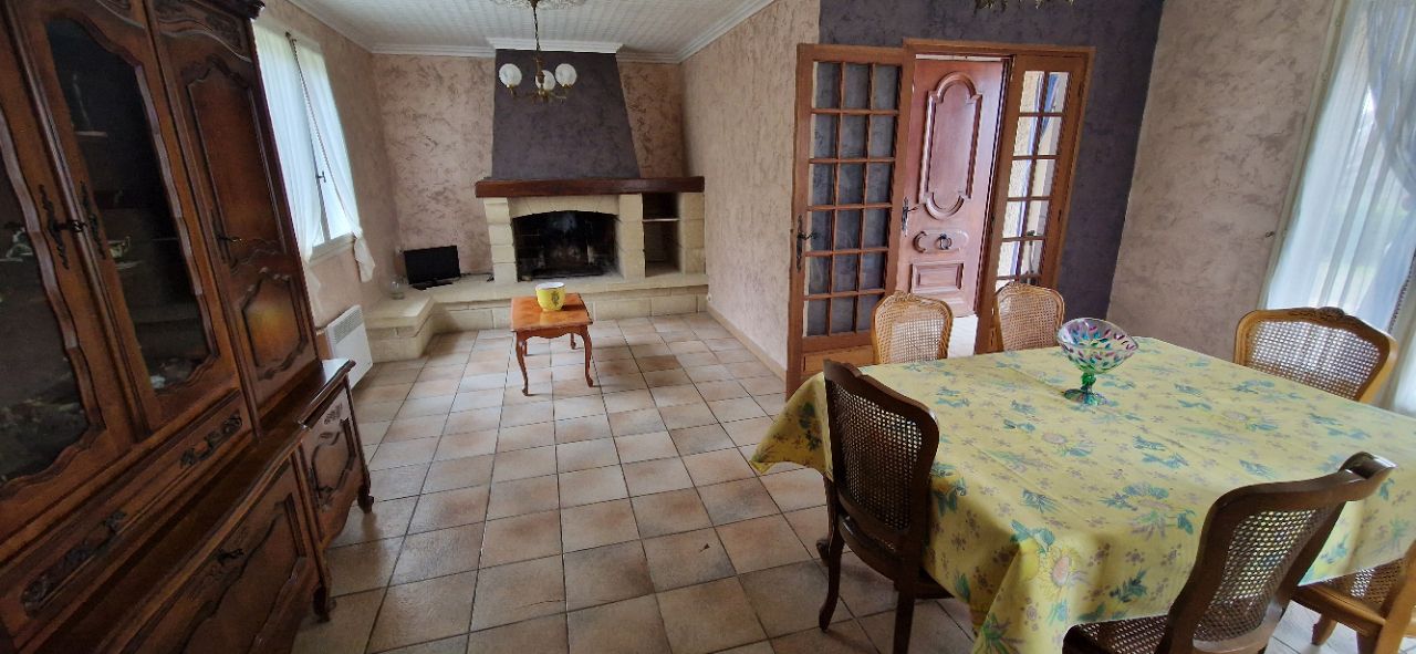 PERET Villa sur un beau terrain divisiblr 4