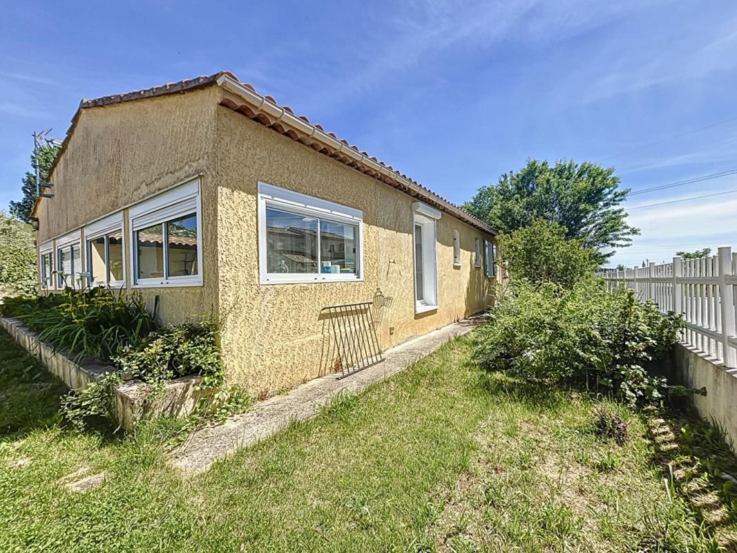 ORAISON Maison Oraison plain pied , avec garage 2