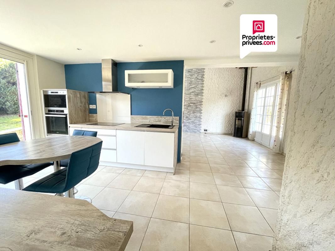 FONTENAY-MAUVOISIN Maison 7 pièce(s) 160 m2 3 ch bureau véranda garage jardin 920m2 349000 HAI 3