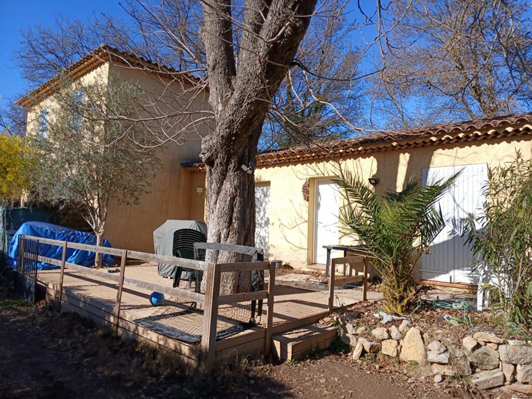 Maison T7 de 158 m2 sur 1059m² de terrain - LE VAL