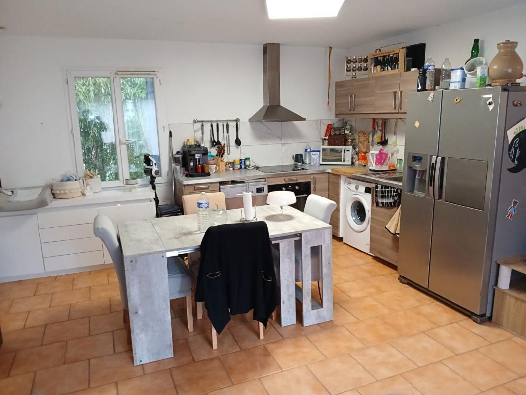 LE VAL Maison T7 de 158 m2 sur 1059m² de terrain - LE VAL 4