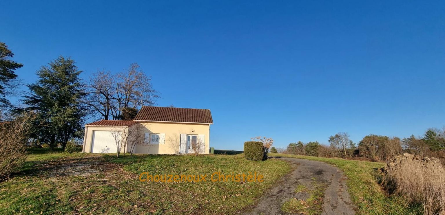 24290 SERGEAC : Maison  sur 8000m²