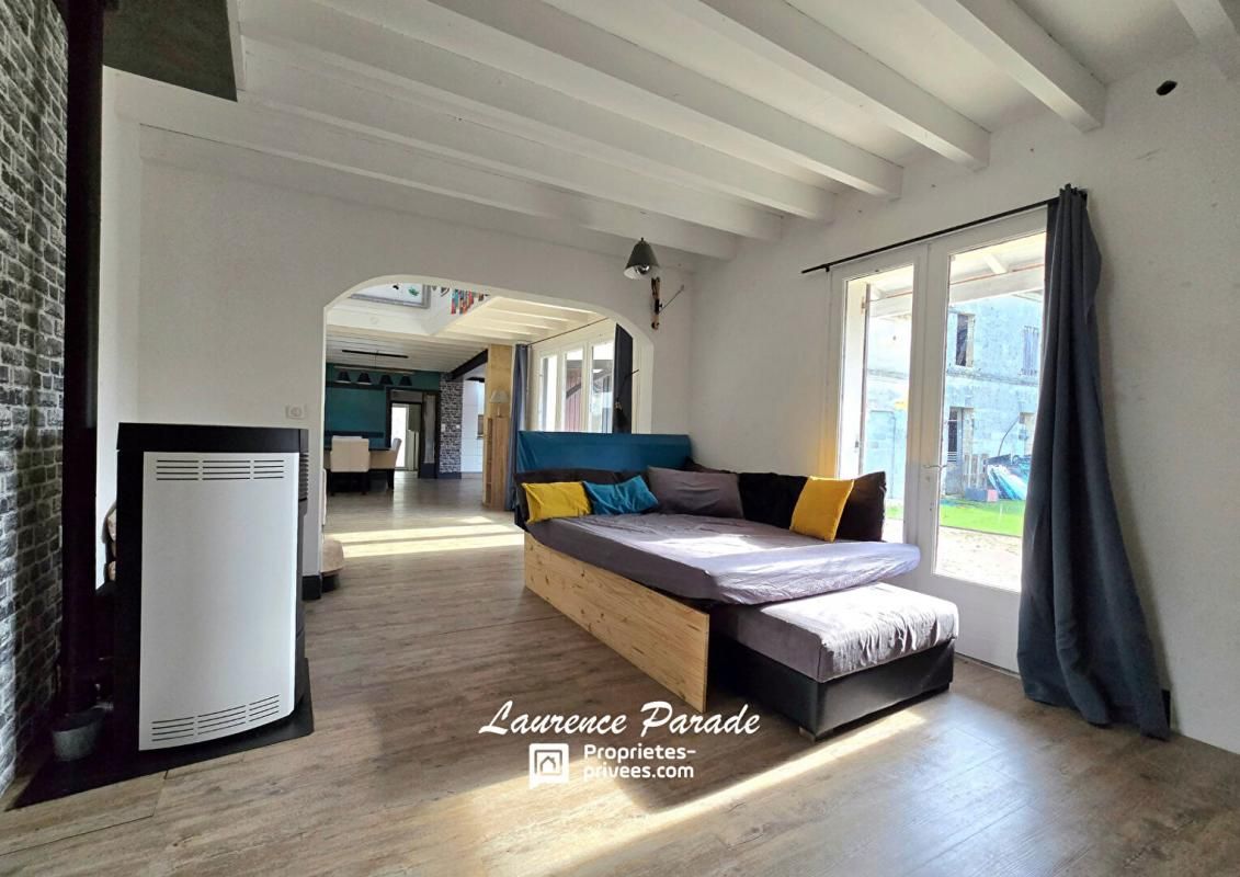 ABZAC Maison avec dépendance et jardin 4