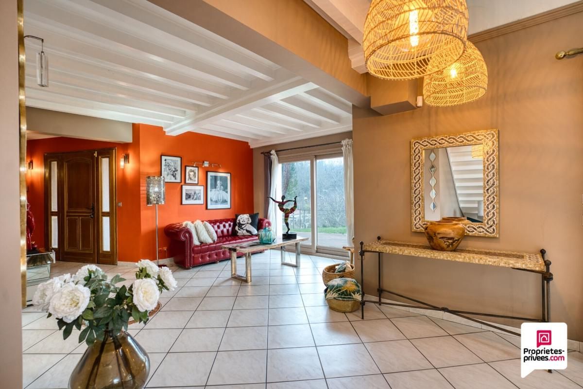 FONTAINES-SAINT-MARTIN Magnifique maison familiale de caractère 158 m2 + sous sol - Terrain 2445 m2 4
