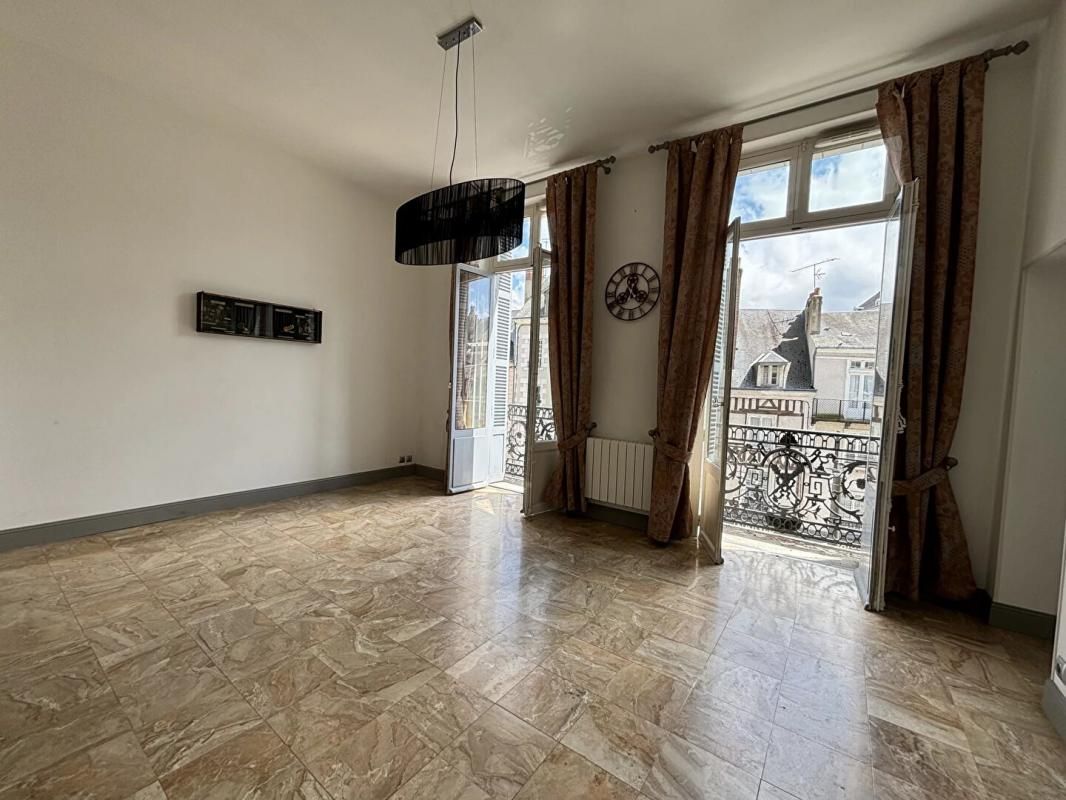 BLOIS Appartement Blois 2 pièce(s) 56.09 m2 2
