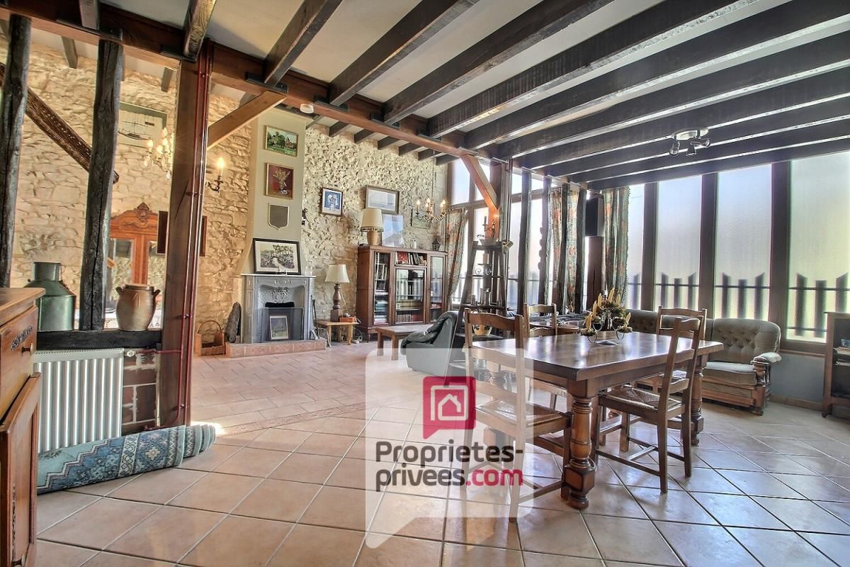 CORQUILLEROY 1h30 de PARIS - A VENDRE ATYPIQUE GRANGE RENOVÉE de 110 m2, comprenant 2 CHAMBRES, TERRAIN 1084 m2 4