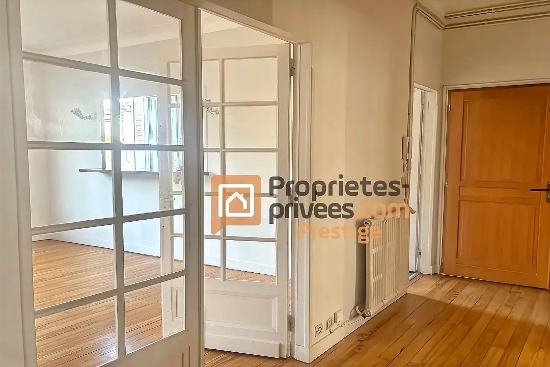 BORDEAUX Appartement Bordeaux barrière de Pessac 4 pièces 102 m2, jardin 160 m² 2
