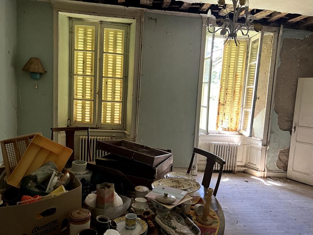 SERENT Maison 10 pièces - 6 chambres - 350 m2 3